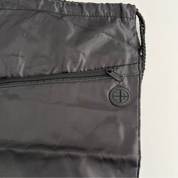 CARBON 38 Nylon Cinch Drawstring Backpack Black Zipper Yoga Gym Bag Travel NWOT - Picture 6 of 6